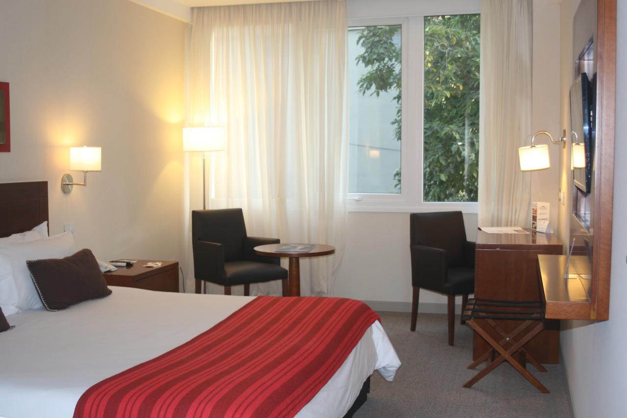 Howard Johnson Hotel Yerba Buena megye Kültér fotó